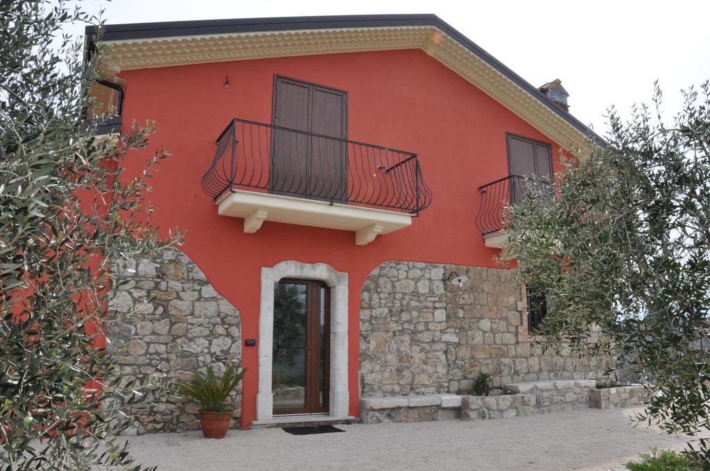 Agriturismo San Michele Paternopoli Buitenkant foto