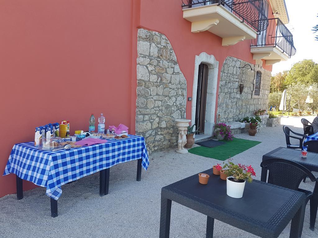 Agriturismo San Michele Paternopoli Buitenkant foto